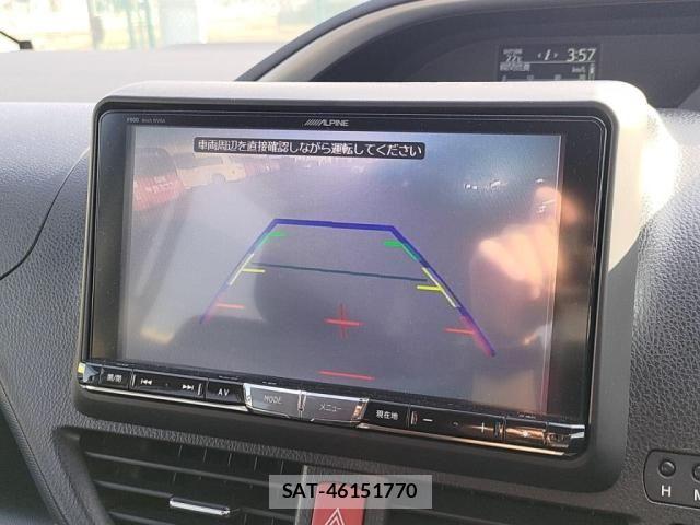 Toyota VOXY 2015-04 6248333-16