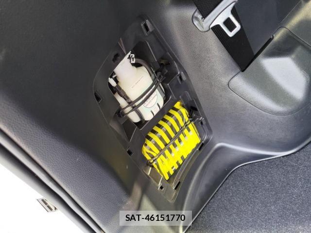 Toyota VOXY 2015-04 6248333-27