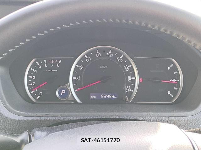 Toyota VOXY 2015-04 6248333-28