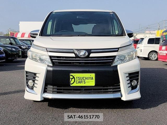 Toyota VOXY 2015-04 6248333-8