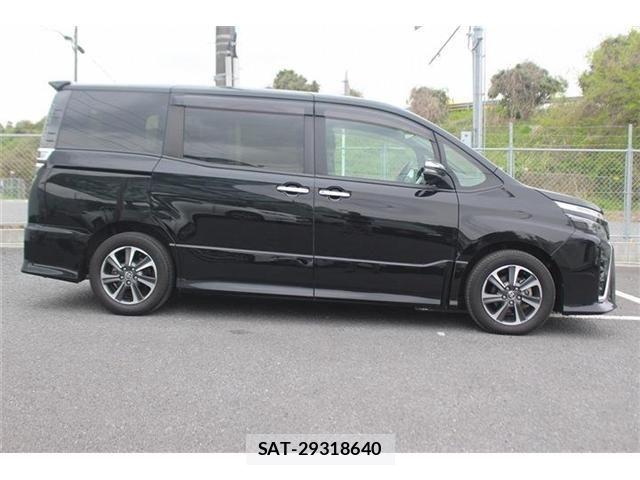 Toyota VOXY 2020-12 6266305-9