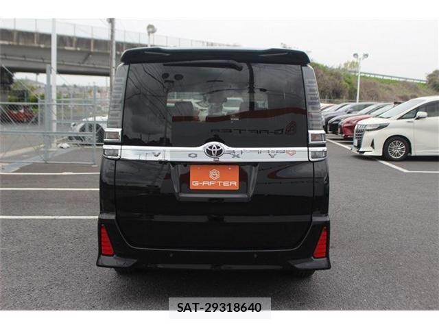 Toyota VOXY 2020-12 6266305-11