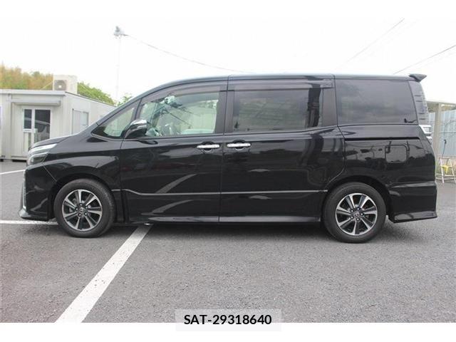 Toyota VOXY 2020-12 6266305-13