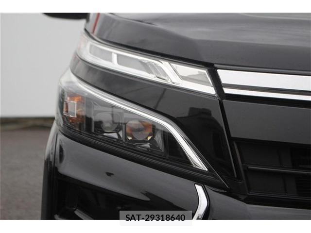 Toyota VOXY 2020-12 6266305-15