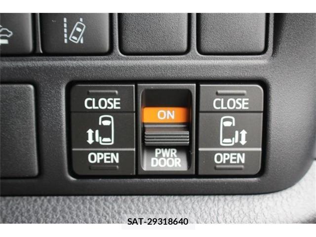 Toyota VOXY 2020-12 6266305-1