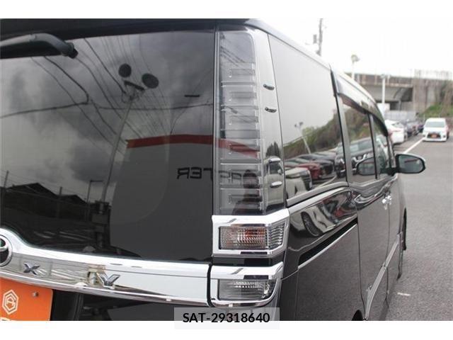Toyota VOXY 2020-12 6266305-19