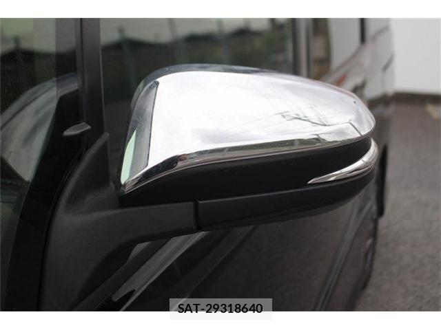 Toyota VOXY 2020-12 6266305-23
