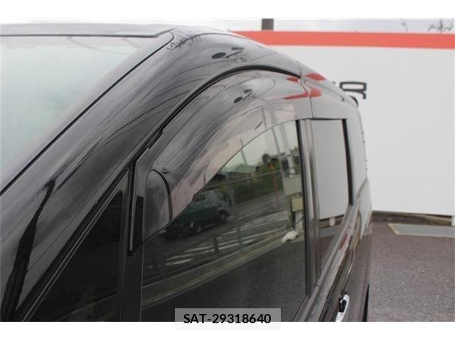 Toyota VOXY 2020-12 6266305-24