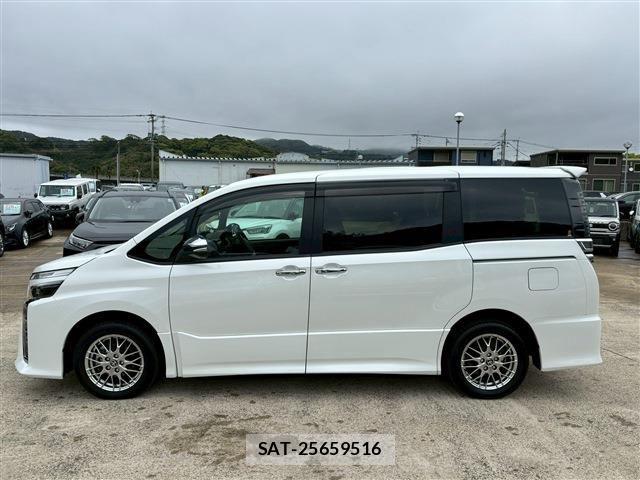 Toyota VOXY 2021-05 6277647-10
