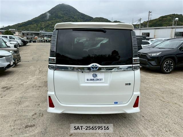 Toyota VOXY 2021-05 6277647-12