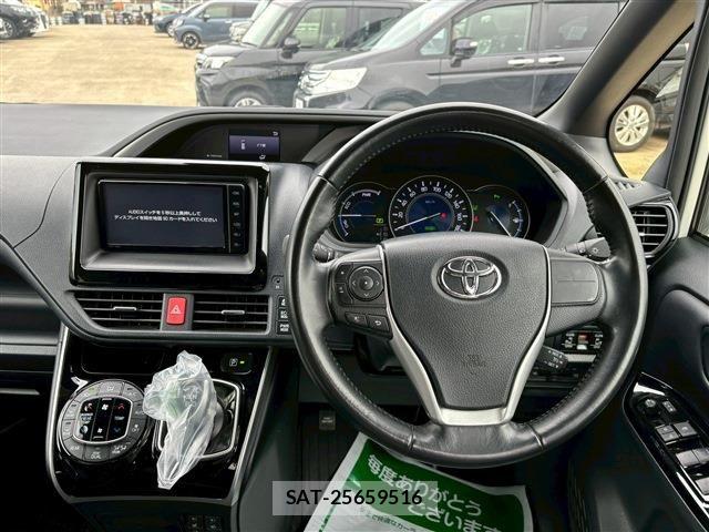 Toyota VOXY 2021-05 6277647-20