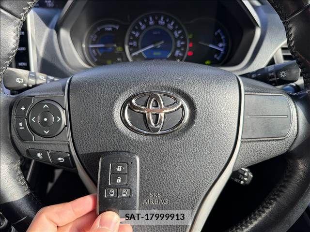 Toyota VOXY 2018-01 6277652-17