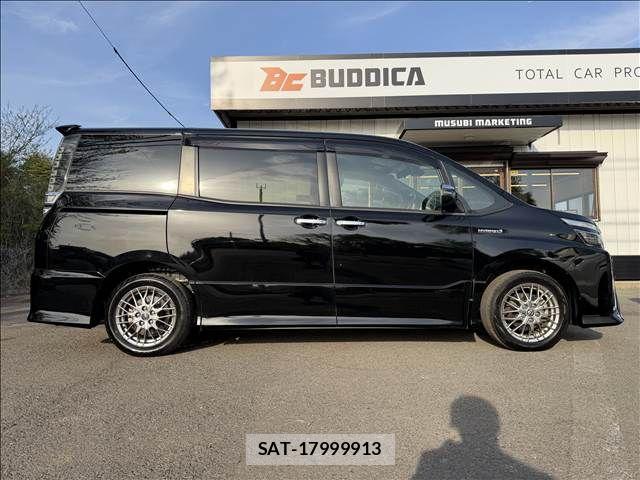Toyota VOXY 2018-01 6277652-6