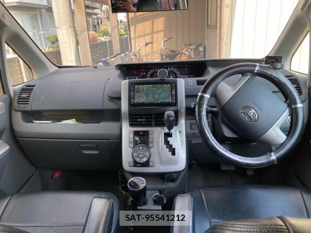Toyota VOXY 2007-07 6273267-10