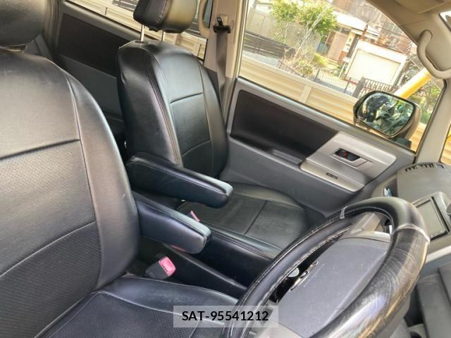 Toyota VOXY 2007-07 6273267-12