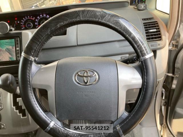 Toyota VOXY 2007-07 6273267-14