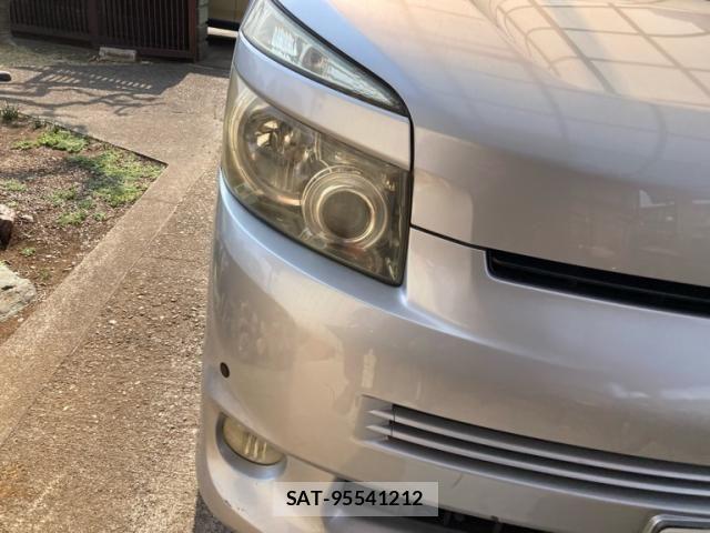 Toyota VOXY 2007-07 6273267-2