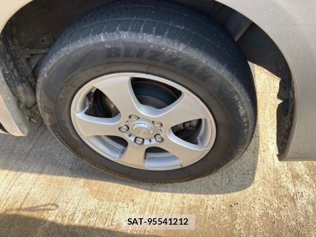 Toyota VOXY 2007-07 6273267-7