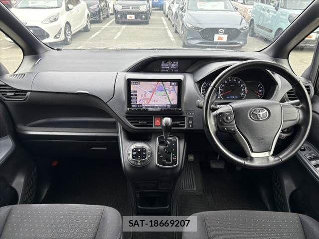 Toyota VOXY 2014-10 6307188-1