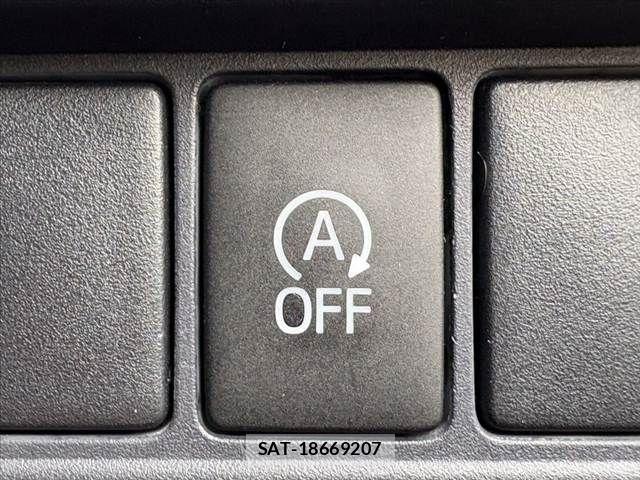Toyota VOXY 2014-10 6307188-25