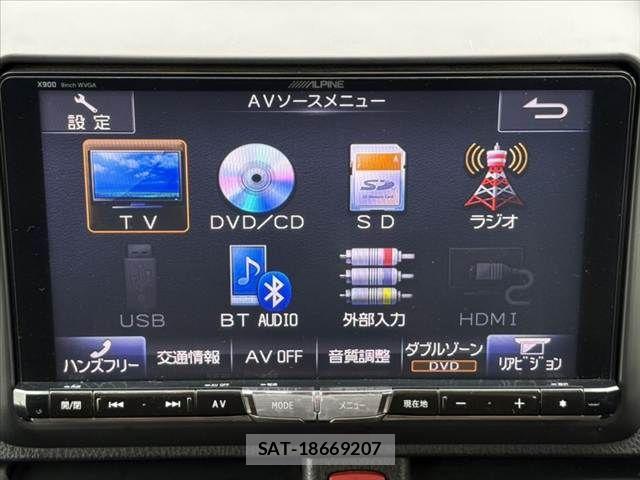 Toyota VOXY 2014-10 6307188-3
