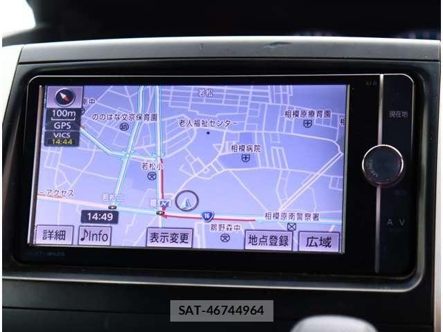 Toyota VOXY 2013-07 6504693-14