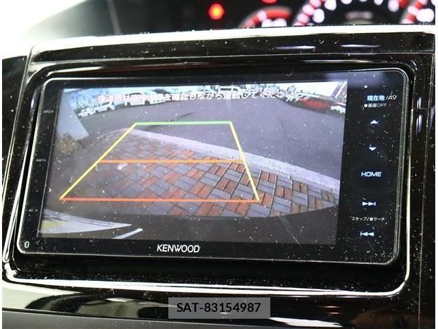 Toyota VOXY 2013-02 6504689-8