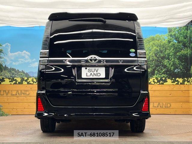 Toyota VOXY 2018-12 6504654-13