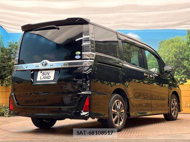 Toyota VOXY 2018-12 6504654-15