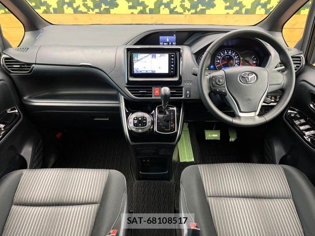 Toyota VOXY 2018-12 6504654-1