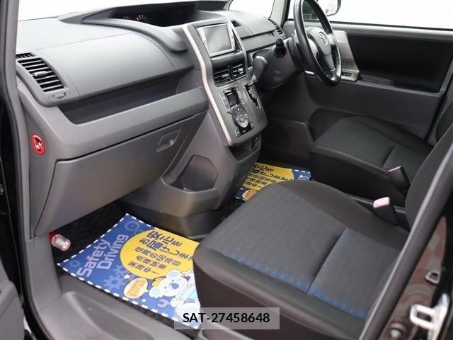 Toyota VOXY 2009-06 6504700-19