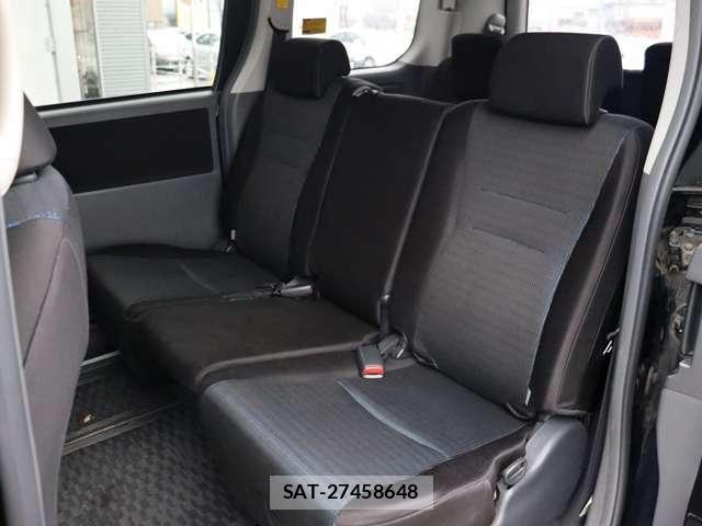 Toyota VOXY 2009-06 6504700-23