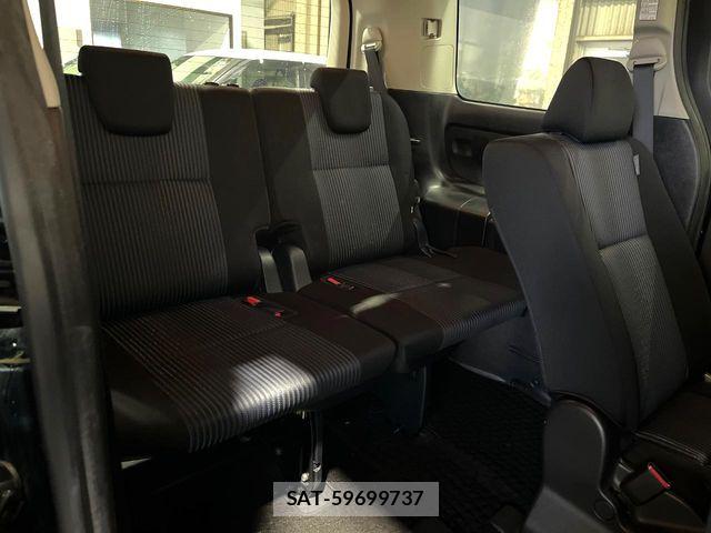 Toyota VOXY 2014-01 6528007-9