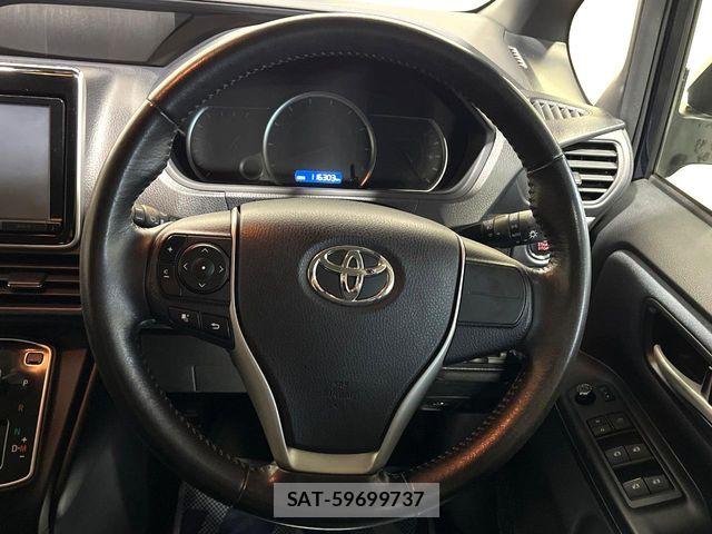Toyota VOXY 2014-01 6528007-13