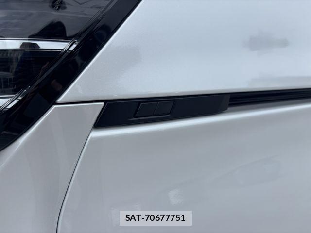 Toyota VOXY 2026-03 6547285-12