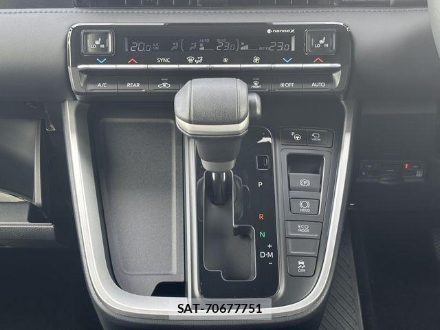 Toyota VOXY 2026-03 6547285-18