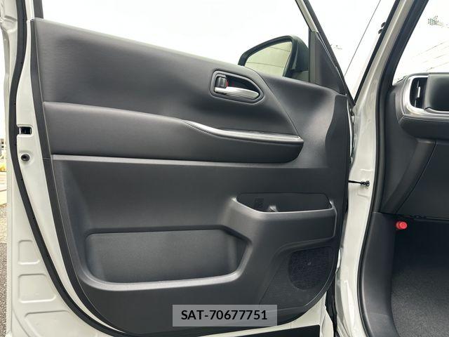 Toyota VOXY 2026-03 6547285-24