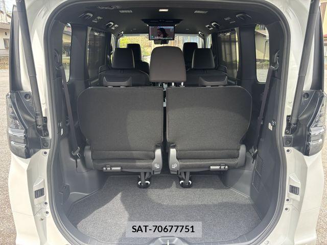 Toyota VOXY 2026-03 6547285-28