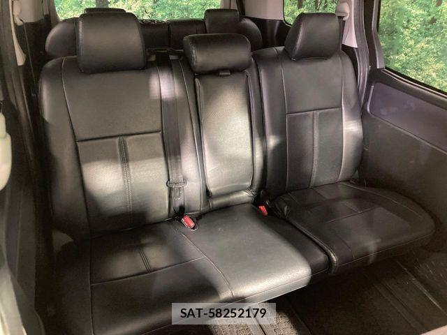 Toyota VOXY 2014-09 6615597-9