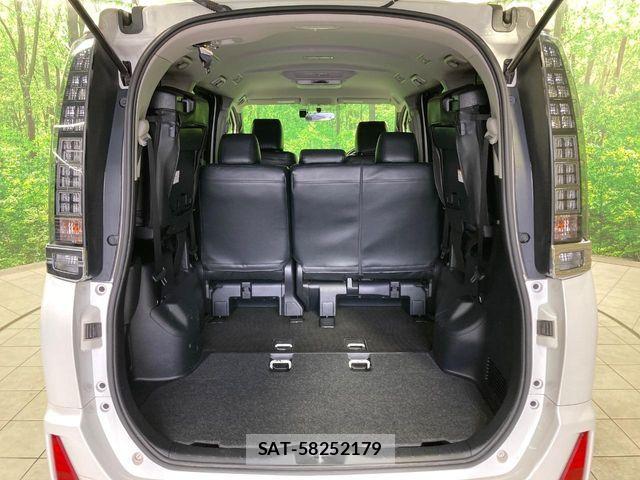 Toyota VOXY 2014-09 6615597-10
