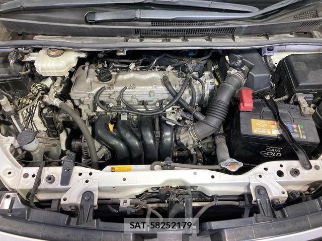 Toyota VOXY 2014-09 6615597-17