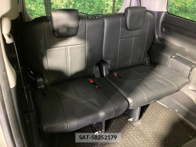 Toyota VOXY 2014-09 6615597-8