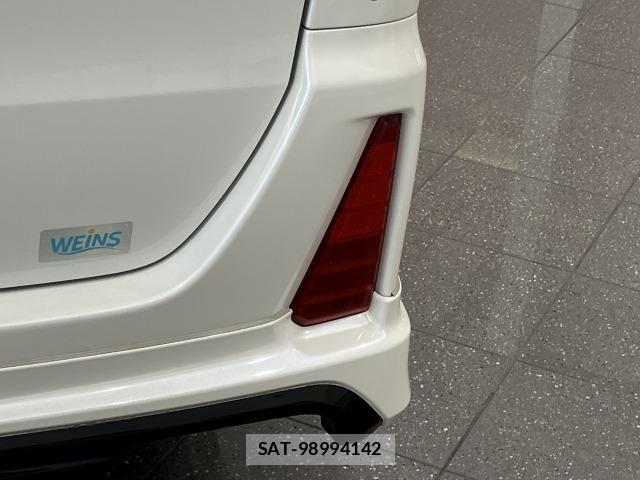 Toyota VOXY 2019-09 6615546-23