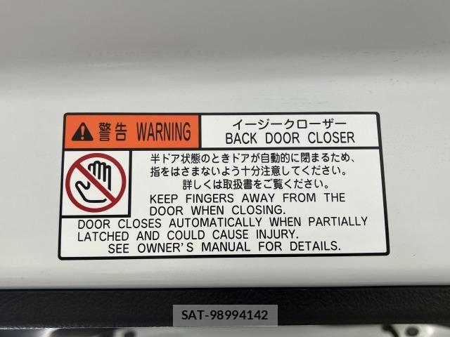 Toyota VOXY 2019-09 6615546-26