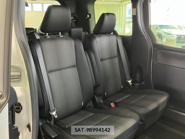 Toyota VOXY 2019-09 6615546-28