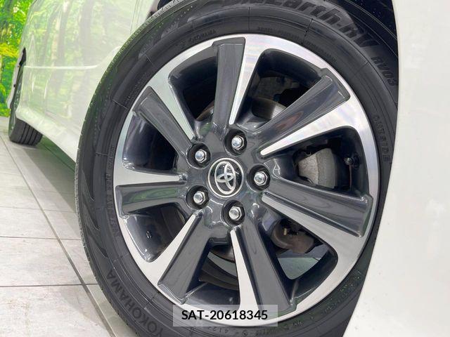 Toyota VOXY 2021-05 6615561-12