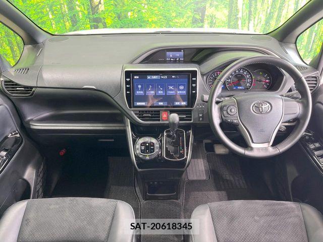 Toyota VOXY 2021-05 6615561-1