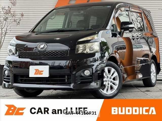 Toyota VOXY 2010-10 6615614-0