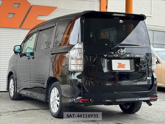 Toyota VOXY 2010-10 6615614-14