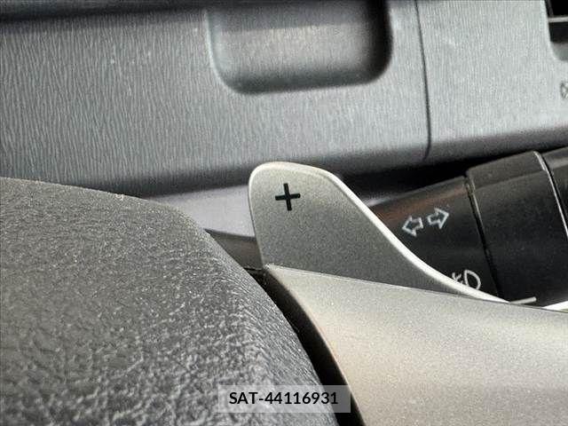 Toyota VOXY 2010-10 6615614-27